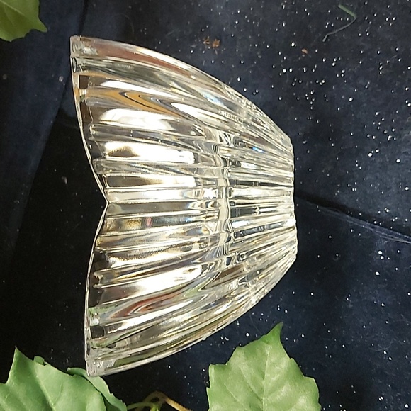 🕰 Mikasa Crystal Lydia Tulip Bowl - Picture 4 of 6